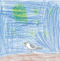 Kreidezeichnung eines Vogels mit grauem Gefieder und gelbem Schnabel auf braunem Boden vor blauem Himmel und grünen Blättern.