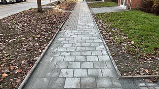 Gehweg nach Sanierung