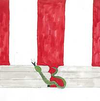 Grüne Raupe kriecht an einer rot-weißen Wand entlang.